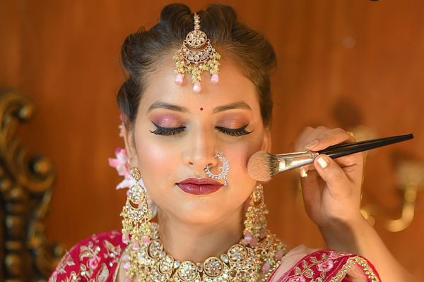 Flawless HD bridal makeup artistry by Showstopper by Simran, Ranchi