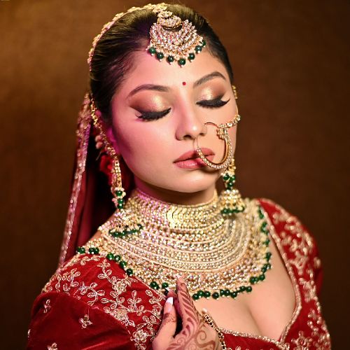 Bridal makeup portfolio shot by Showstopper by Simran